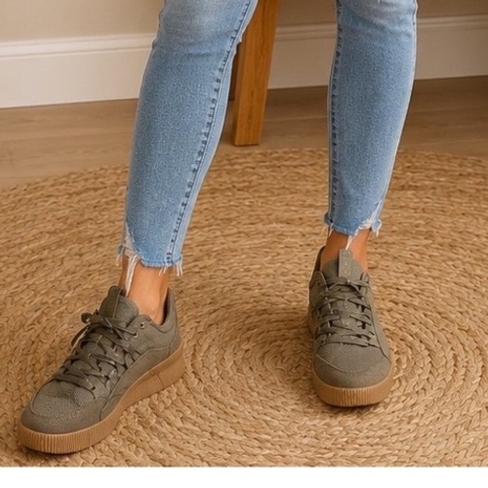 Sorel Out N About III Low Waterproof Sneakers Sage Gum NL4090-365 Womens 6.5